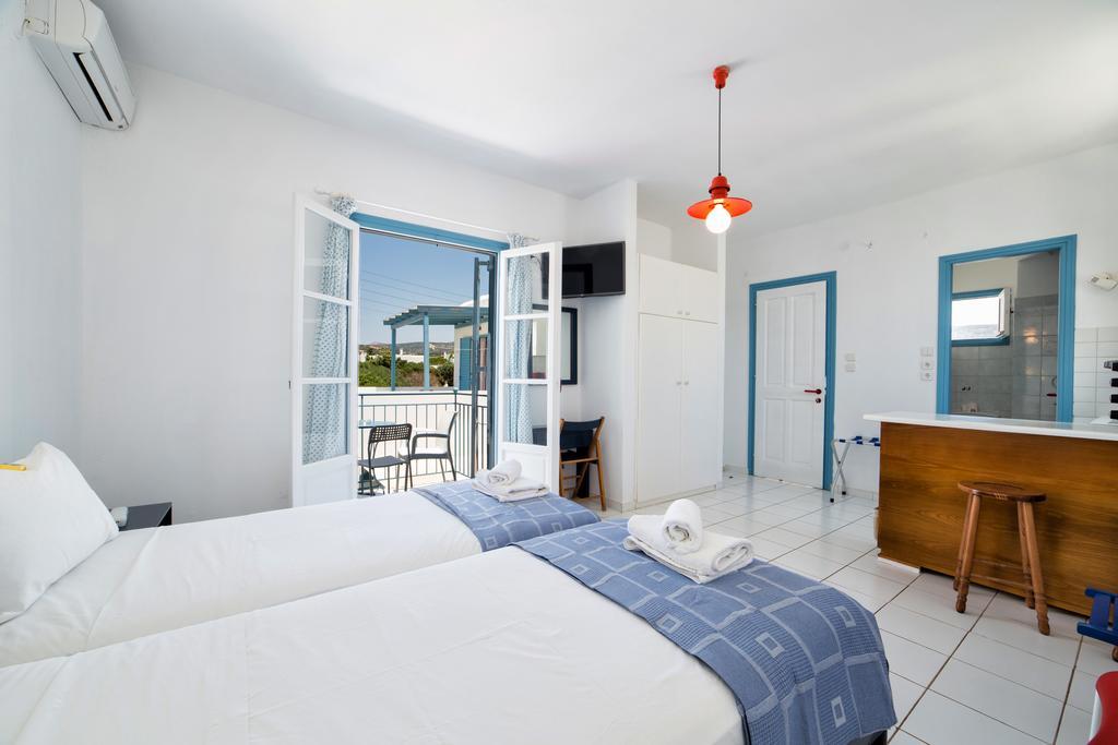 Fivos Apartments Aliki  Exterior photo
